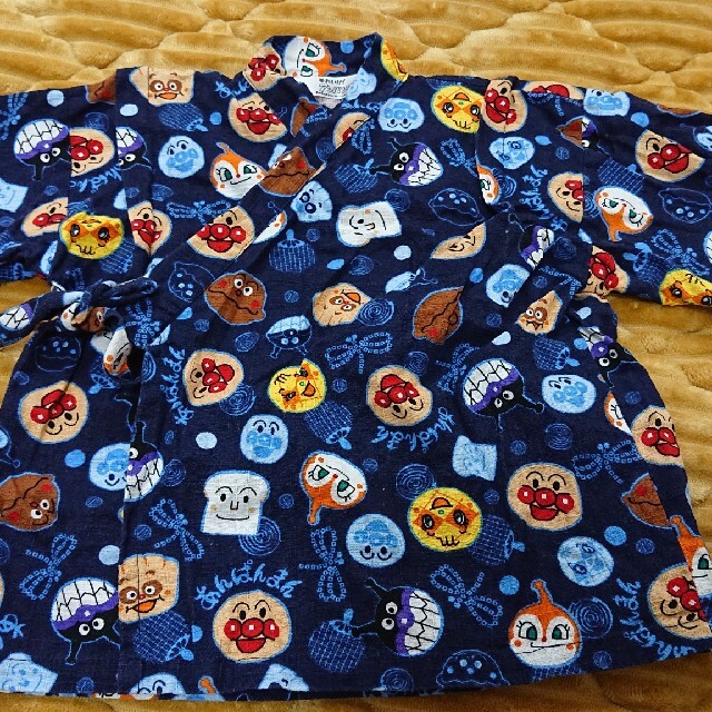 西松屋(ニシマツヤ)のアンパンマン甚平 キッズ/ベビー/マタニティのキッズ服男の子用(90cm~)(甚平/浴衣)の商品写真