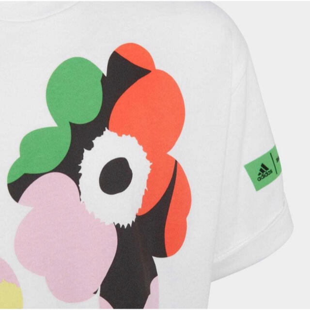 marimekko(マリメッコ)のアディダス公式 ウェア　キッズ　adidas マリメッコ Tシャツ 半袖　 キッズ/ベビー/マタニティのキッズ服男の子用(90cm~)(Tシャツ/カットソー)の商品写真