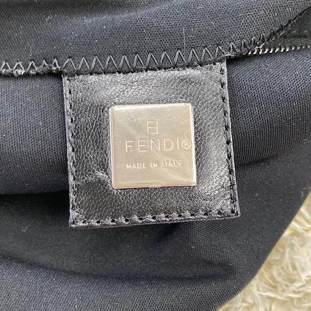 FENDI(フェンディ)の美品✨フェンディ FENDI マンマバケット ショルダー ブラック 黒 FF金具 レディースのバッグ(ショルダーバッグ)の商品写真