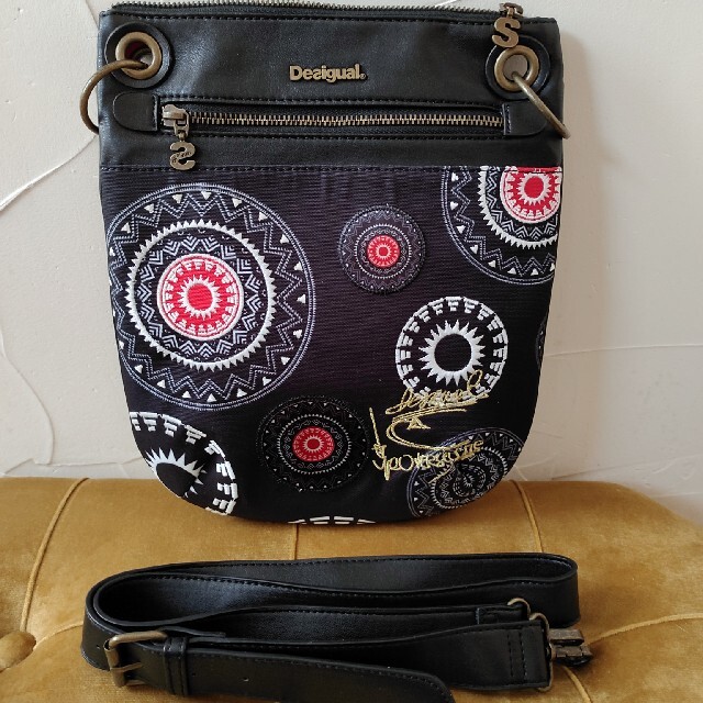 Desigual　デシグアル　ショルダーバック 1