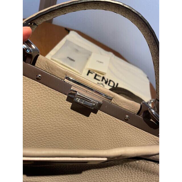 FENDI(フェンディ)のフェンディ　ピーカブー　コルダ レディースのバッグ(ショルダーバッグ)の商品写真