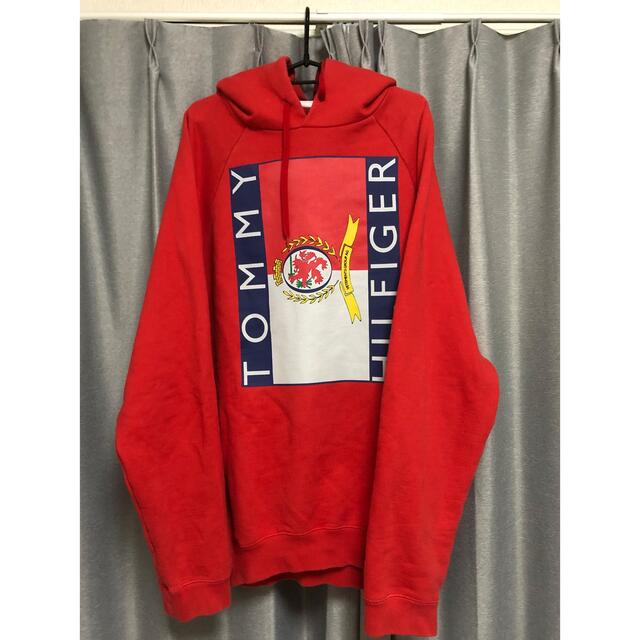 TOMMY HILFIGER(トミーヒルフィガー)のはな様専用 VETEMENTS TOMMY HILFIGER コラボパーカー メンズのトップス(パーカー)の商品写真