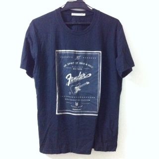 ユニクロ(UNIQLO)の値下げ☃fenderコラボTシャツ(Tシャツ(半袖/袖なし))