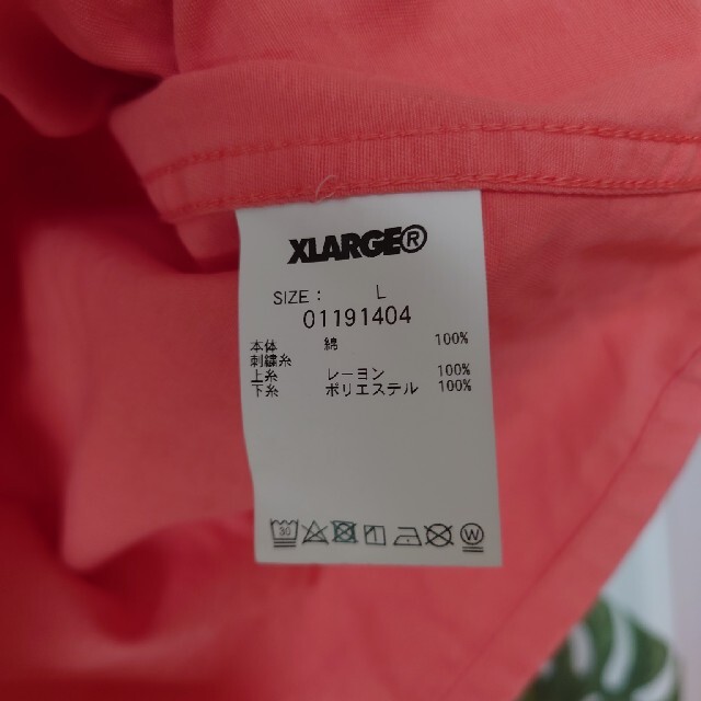 XLARGE(エクストララージ)のXLARGEシャツ　サーモンピンクサイズL背面ロゴワークシャツ メンズのトップス(シャツ)の商品写真