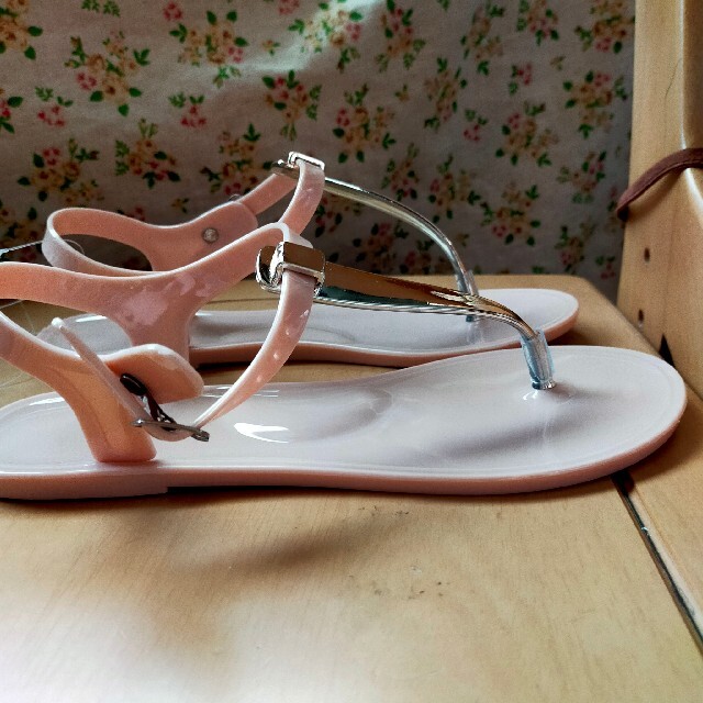 新品未使用an-ai ResortフラットサンダルM レディースの靴/シューズ(サンダル)の商品写真