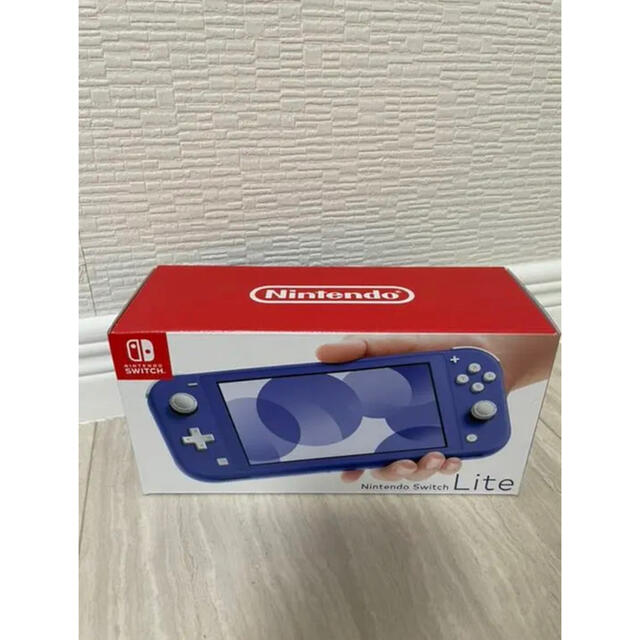 Nintendo Switch(ニンテンドースイッチ)の・Nintendo Switch liteブルー カラー:ブルー エンタメ/ホビーのゲームソフト/ゲーム機本体(携帯用ゲーム機本体)の商品写真