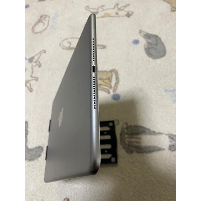 Apple(アップル)のiPad Air2 128gb wifi バッテリー交換済　ケース付 スマホ/家電/カメラのPC/タブレット(タブレット)の商品写真