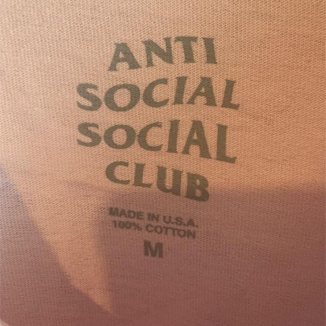 ANTI SOCIAL SOCIAL CLUB(アンチソーシャルソーシャルクラブ)のanti social Light pink*Purple logo T メンズのトップス(Tシャツ/カットソー(半袖/袖なし))の商品写真