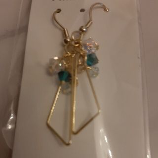 ピアス　新品(ピアス)