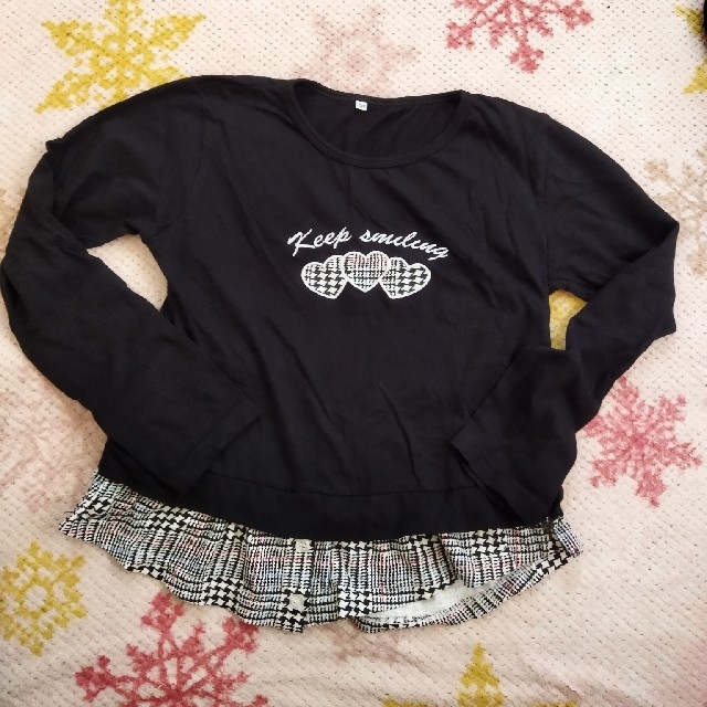 長袖Ｔシャツ　女の子 キッズ/ベビー/マタニティのキッズ服女の子用(90cm~)(Tシャツ/カットソー)の商品写真