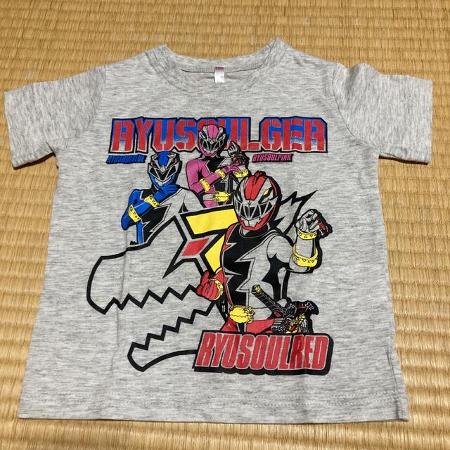 リュウソウジャー　光るTシャツ　100 キッズ/ベビー/マタニティのキッズ服男の子用(90cm~)(Tシャツ/カットソー)の商品写真