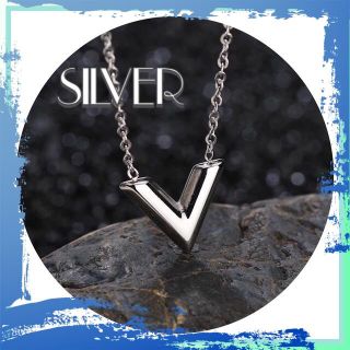 V  モチーフ ネックレスsilver(ネックレス)