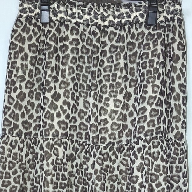 しまむら(シマムラ)の新品 未使用 しまむら ティアードスカート レオパード柄 L レディースのスカート(ロングスカート)の商品写真