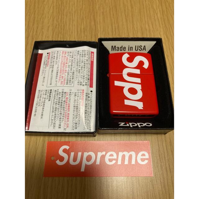 Supreme(シュプリーム)のSupreme Logo Zippo Red シュプリーム　ジッポー　正規品 メンズのファッション小物(タバコグッズ)の商品写真