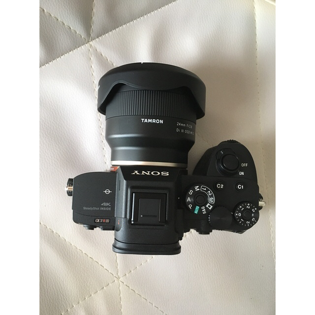 Sony a7r4 + Tamron 24mm f2.8 スマホ/家電/カメラのカメラ(ミラーレス一眼)の商品写真