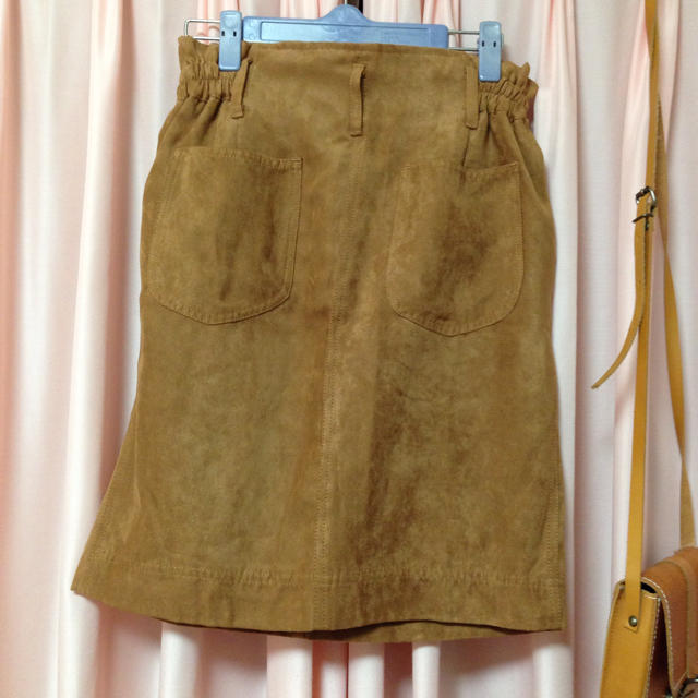 Ciaopanic(チャオパニック)のタック入りタイトスカート レディースのスカート(ひざ丈スカート)の商品写真