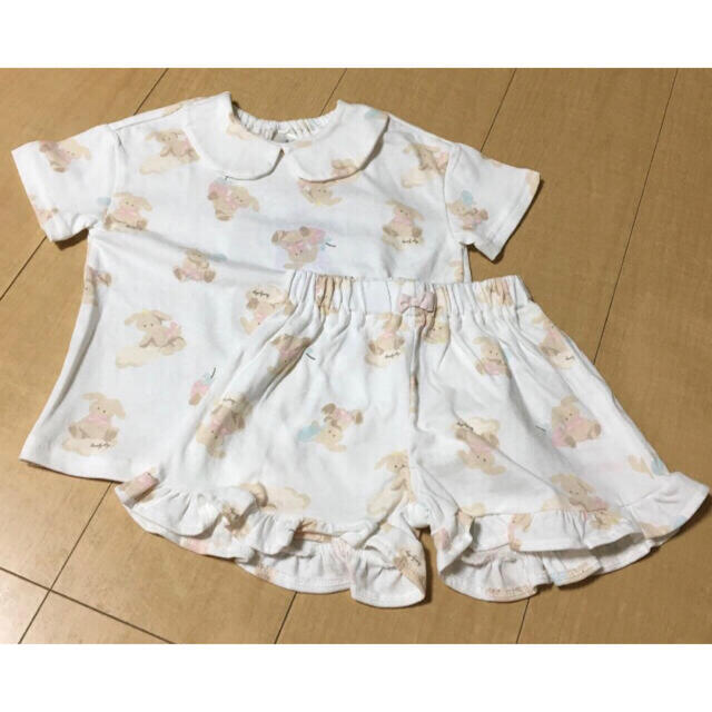 しまむら(シマムラ)のうさぎ柄セットアップ 90 キッズ/ベビー/マタニティのキッズ服女の子用(90cm~)(Tシャツ/カットソー)の商品写真