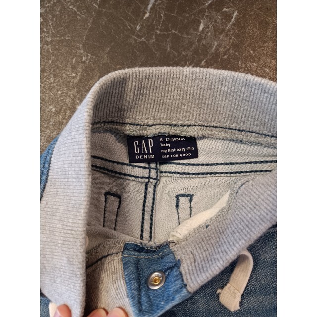 GAP(ギャップ)のGAP デニムジーンズ 70 キッズ/ベビー/マタニティのベビー服(~85cm)(パンツ)の商品写真