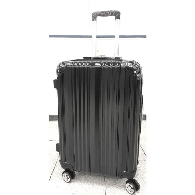定番日本製 大型軽量スーツケース 8輪キャリーバッグ TSAロック付き Lサイズ　黒
