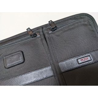 TUMI ALPHAⅡポートフォリオ　クラッチバッグ　　26167D2E　美品