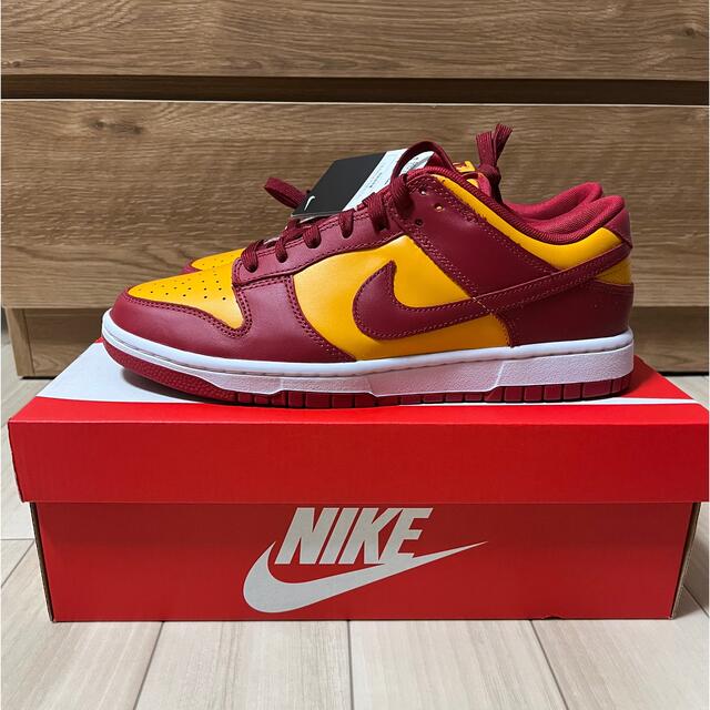 NIKE(ナイキ)のNike Dunk Low  Championship Gold 27.5 メンズの靴/シューズ(スニーカー)の商品写真