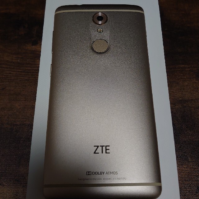 ZTE AXON 7 mini 5.2型 スマホ/家電/カメラのスマートフォン/携帯電話(スマートフォン本体)の商品写真