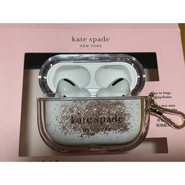 kate spade new york(ケイトスペードニューヨーク)のKATE spade AirPods  ケース スマホ/家電/カメラのスマホアクセサリー(モバイルケース/カバー)の商品写真