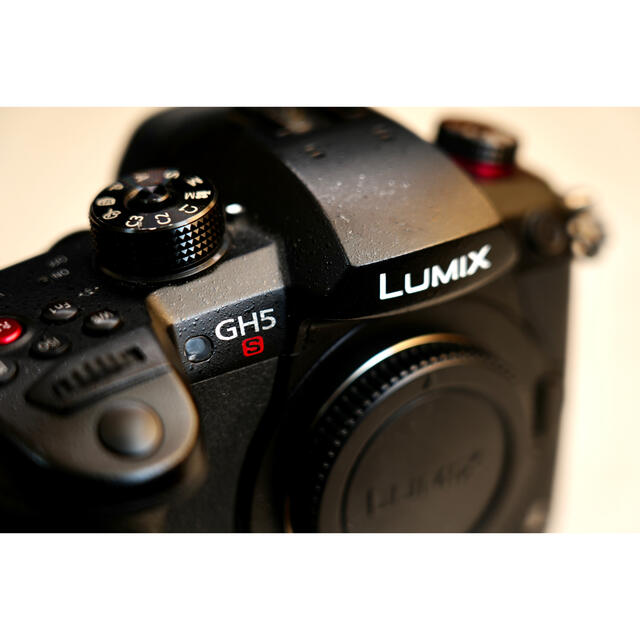 Panasonic(パナソニック)のLUMIX GH5S スマホ/家電/カメラのカメラ(ミラーレス一眼)の商品写真