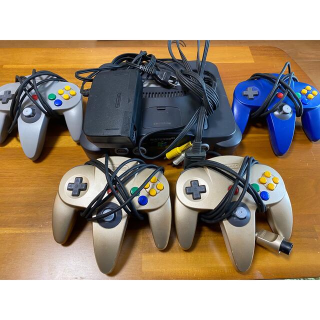 NINTENDO 64　本体　ソフト　コントローラー4つ