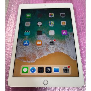 アイパッド(iPad)のSIMフリー iPad 第5世代 32GB  MP1L2J/A  シルバー一括○(タブレット)