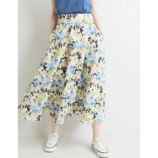IENA(イエナ)のかすれフラワーギャザースカート レディースのスカート(ロングスカート)の商品写真