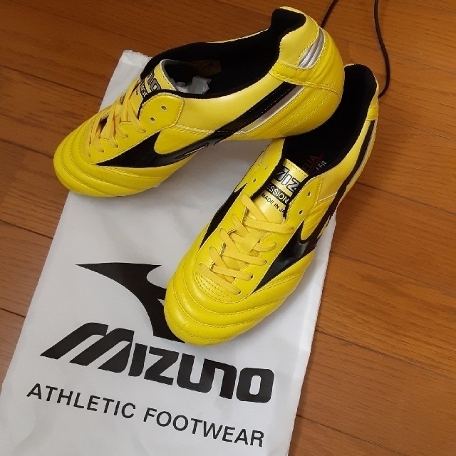 全国送料無料 MIZUNO - トトロ's by MORELIAの通販 MIZUNO 未使用スパイク26.0 シューズ