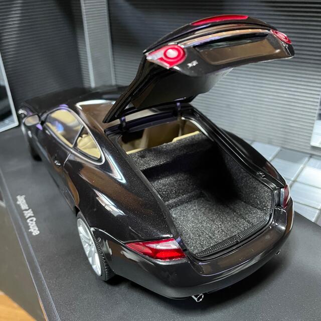 未展示品 オートアート 1/18 ジャガー XK クーペ 2006 ブラック