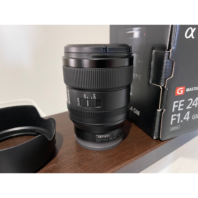 SONY(ソニー)の美品 SONY Eマウントレンズ SEL24F14GM 24mm F1.4 スマホ/家電/カメラのカメラ(レンズ(単焦点))の商品写真