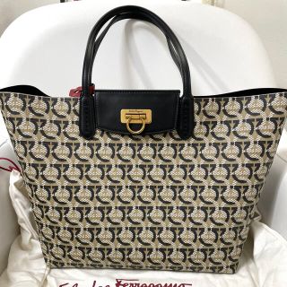 サルヴァトーレフェラガモ(Salvatore Ferragamo)のあきつつ様　専用(トートバッグ)