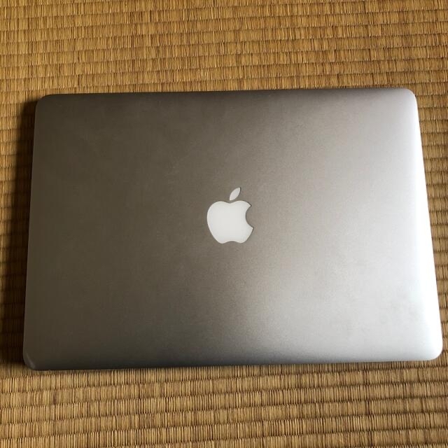 美品　APPLE MacBook Air 2015 本体　箱付き