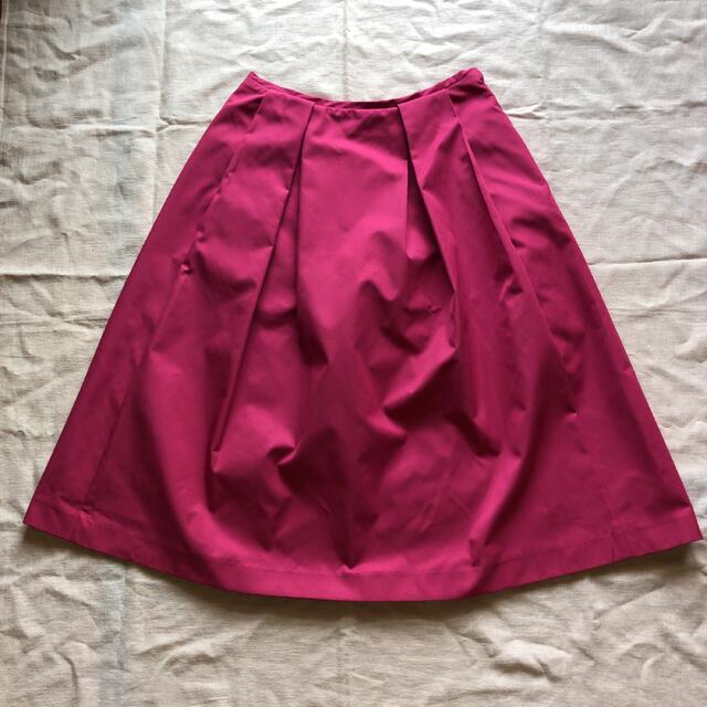 IENA(イエナ)のイエナ　タックスカート レディースのスカート(ひざ丈スカート)の商品写真
