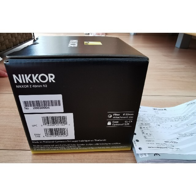 Nikon(ニコン)の[新品•未使用品]ニコンNikon Nikkor Z 40mm f/2 スマホ/家電/カメラのカメラ(レンズ(単焦点))の商品写真