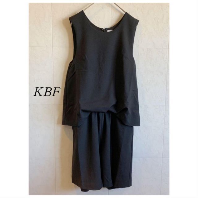 KBF(ケービーエフ)のKBF オールインワンショートパンツ 黒 レディースのパンツ(オールインワン)の商品写真