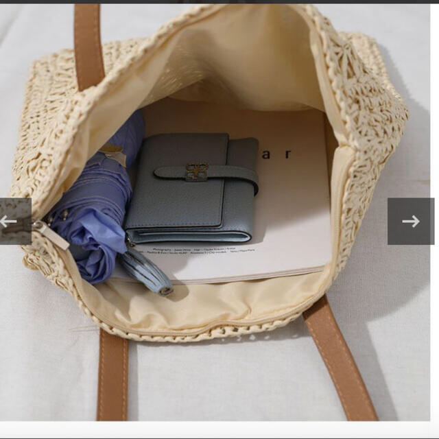 【新品】2022新作　ストローバッグ　かごバッグ　トート　韓国　カラー♡ベージュ レディースのバッグ(かごバッグ/ストローバッグ)の商品写真