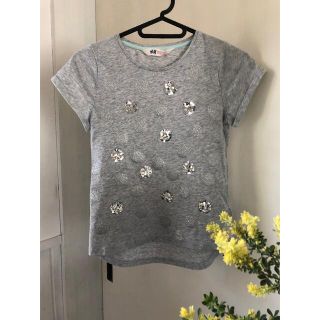 エイチアンドエム(H&M)のH&M スパンコール可愛いTシャツ(Tシャツ/カットソー)