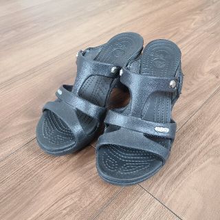 クロックス(crocs)のクロックス　ヒール(サンダル)