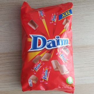 イケア(IKEA)のDaim ダイム アーモンド入りミルクチョコ XXL 460g IKEA(菓子/デザート)