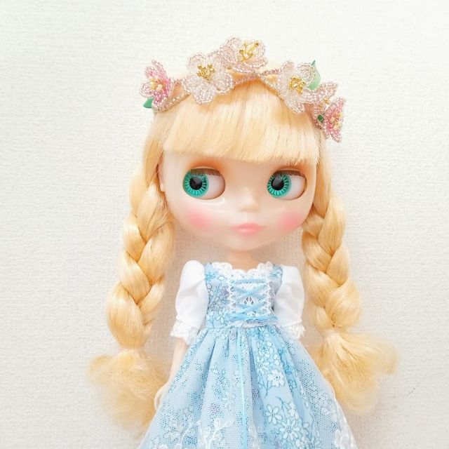 ハンドメイド「編み上げ風の花柄ワンピース ブルー」ネオブライス・リカちゃんの服