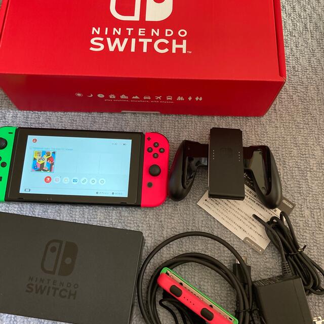 Nintendo Switch(ニンテンドースイッチ)のNintendo Switch JOY-CON(L)(R)本体セット中古　動作品 エンタメ/ホビーのゲームソフト/ゲーム機本体(携帯用ゲーム機本体)の商品写真