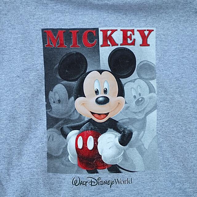Disney(ディズニー)のディズニー　ジップアップパーカー　古着　希少 メンズのトップス(パーカー)の商品写真