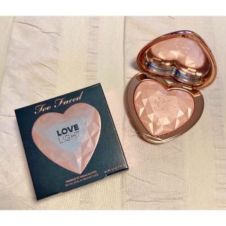 トゥフェイス(Too Faced)の【新品】 too faced ハイライト　ラブライト　ハイライター(フェイスパウダー)