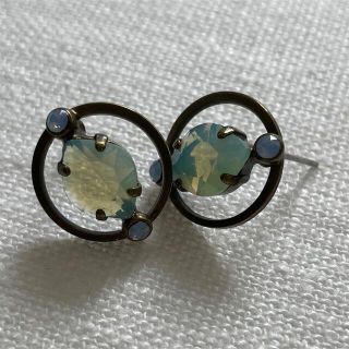 アンソロポロジー(Anthropologie)のAnthropologie クオーツ ピアス(ピアス)