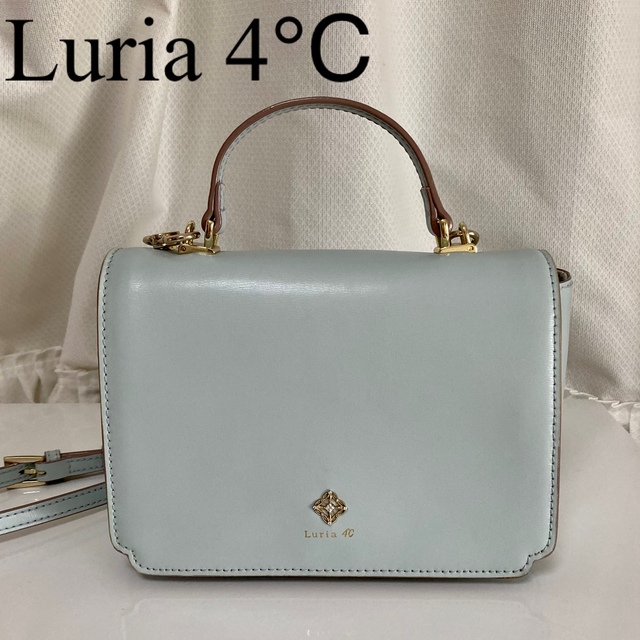 4℃(ヨンドシー)のLuria 4℃ レザー2wayバッグ　牛床革　ミントブルーカラー　ビジュー レディースのバッグ(ショルダーバッグ)の商品写真