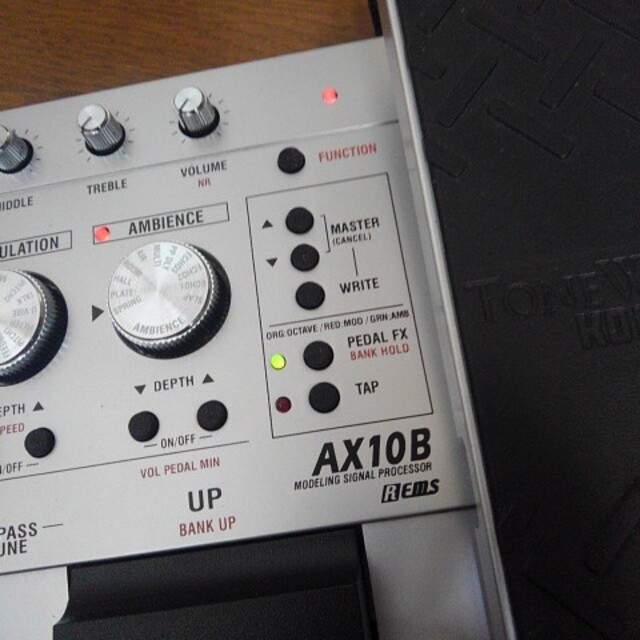 KORG(コルグ)のTONE WORKS KORG AX10B コルグ トーン・ワークス 楽器のギター(エフェクター)の商品写真